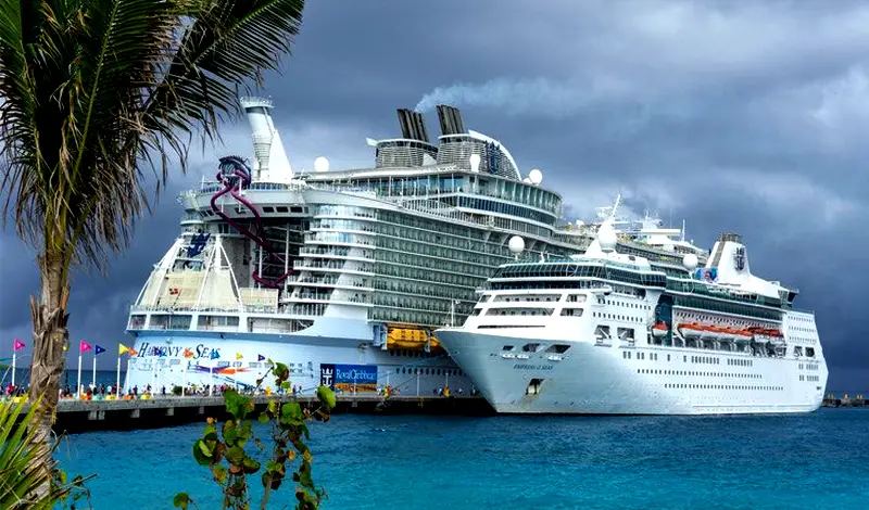 How far does a cruise ship travel from shore