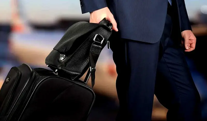 How To Carry A Suit While Travelling